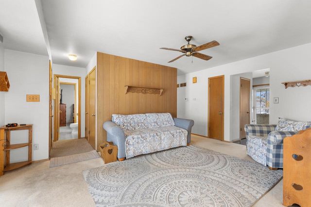 5865 S Delaware AVENUE, Cudahy, WI 53110