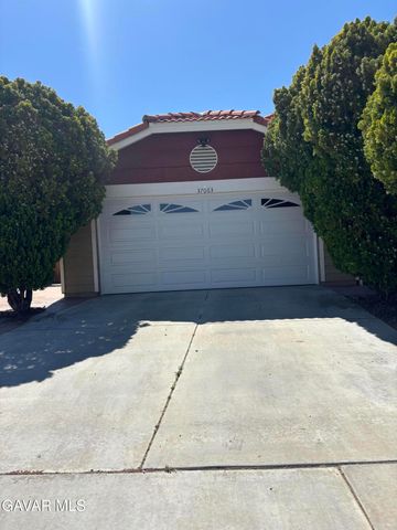 37063 Waterman Avenue, Palmdale, CA 93550