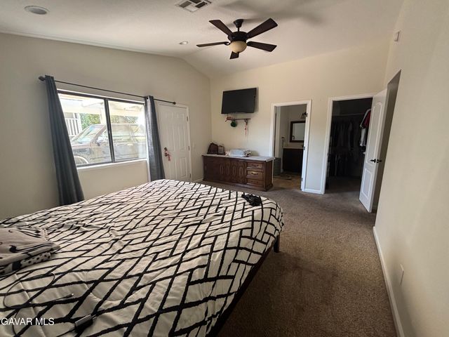 37063 Waterman Avenue, Palmdale, CA 93550