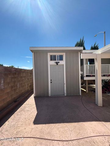 37063 Waterman Avenue, Palmdale, CA 93550