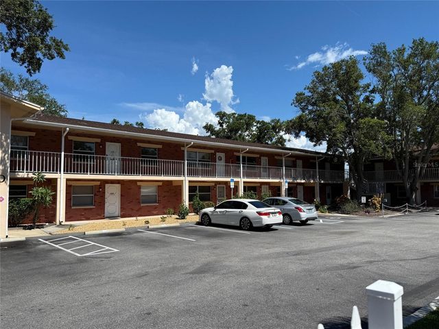 3301 58TH AVENUE S 304, St Petersburg, FL 33712