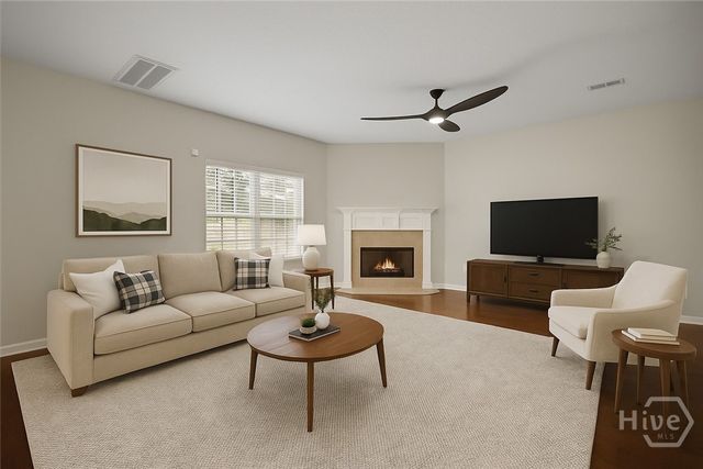 658 Red Oak Lane, Hinesville, GA 31313