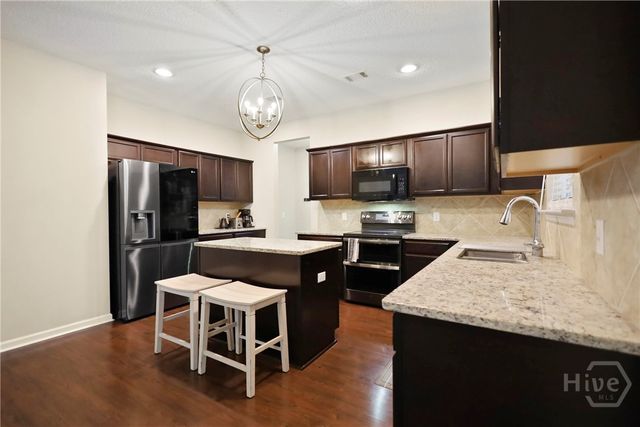 658 Red Oak Lane, Hinesville, GA 31313