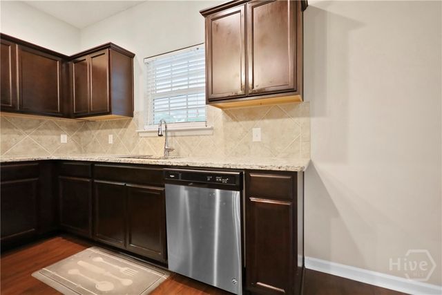 658 Red Oak Lane, Hinesville, GA 31313