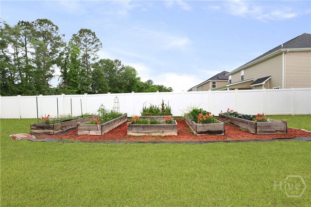 658 Red Oak Lane, Hinesville, GA 31313