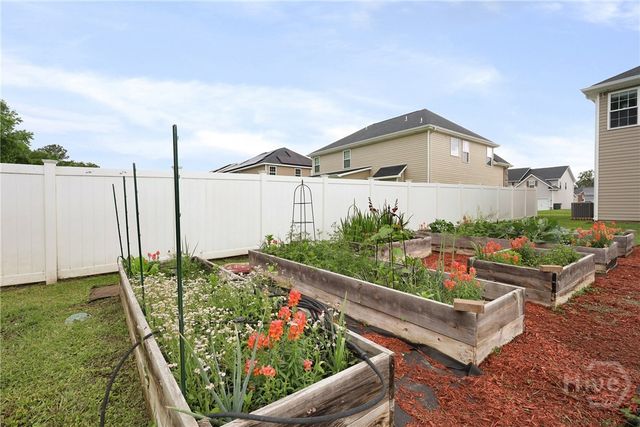 658 Red Oak Lane, Hinesville, GA 31313