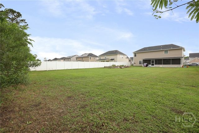 658 Red Oak Lane, Hinesville, GA 31313