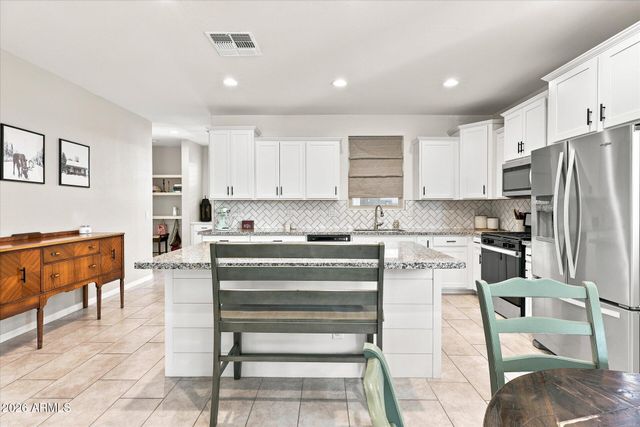 8544 E OSAGE Avenue, Mesa, AZ 85212
