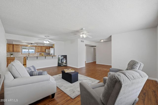 13206 W GAUCHO Drive, Sun City West, AZ 85375