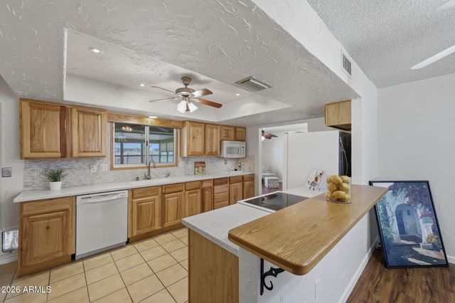 13206 W GAUCHO Drive, Sun City West, AZ 85375