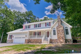 3 Congress Cv, Ruther Glen, VA 22546