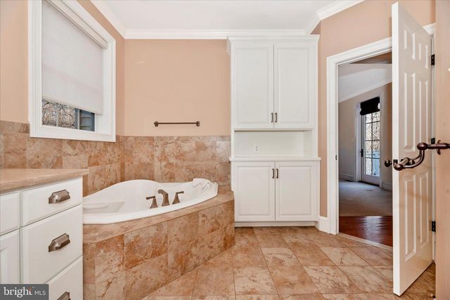 6216 MOUNT PHILLIP RD, Frederick, MD 21703