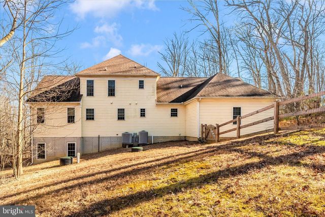 6216 MOUNT PHILLIP RD, Frederick, MD 21703