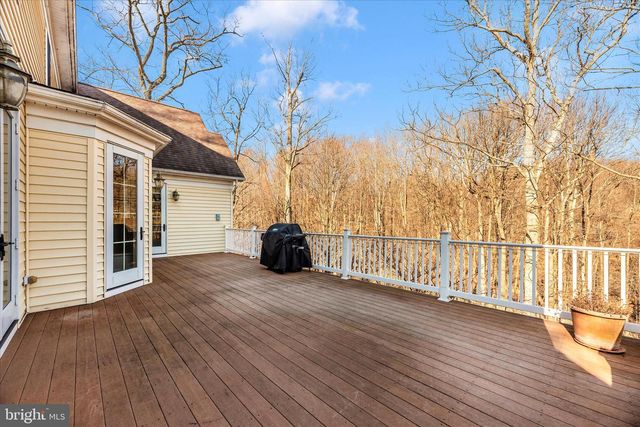 6216 MOUNT PHILLIP RD, Frederick, MD 21703