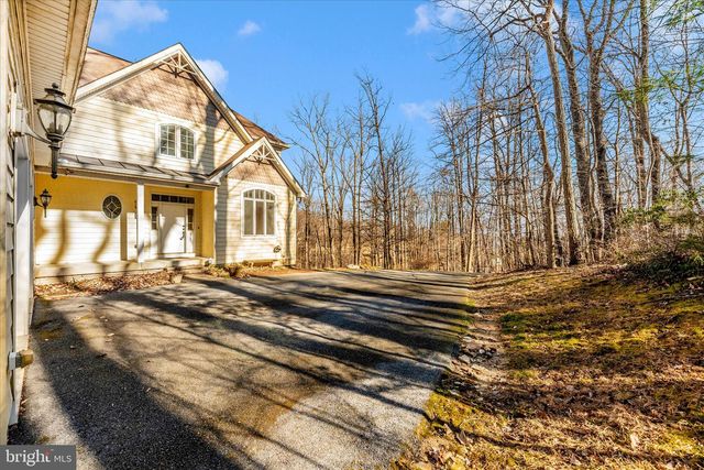 6216 MOUNT PHILLIP RD, Frederick, MD 21703