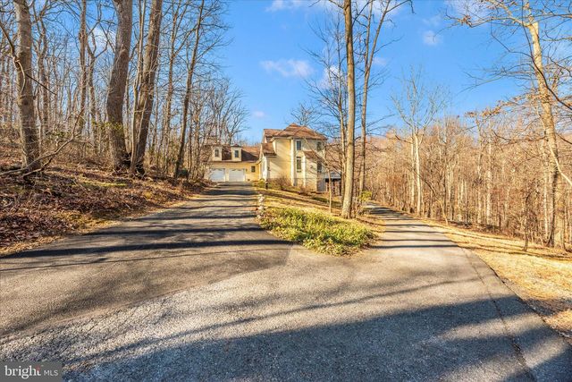 6216 MOUNT PHILLIP RD, Frederick, MD 21703