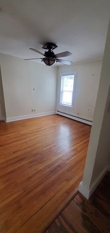 18 Barclay 1, Worcester, MA 01604