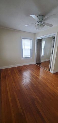 18 Barclay 1, Worcester, MA 01604