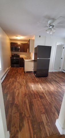 18 Barclay 1, Worcester, MA 01604