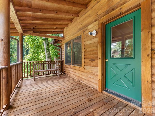 549 Henderson Street, Saluda, NC 28773