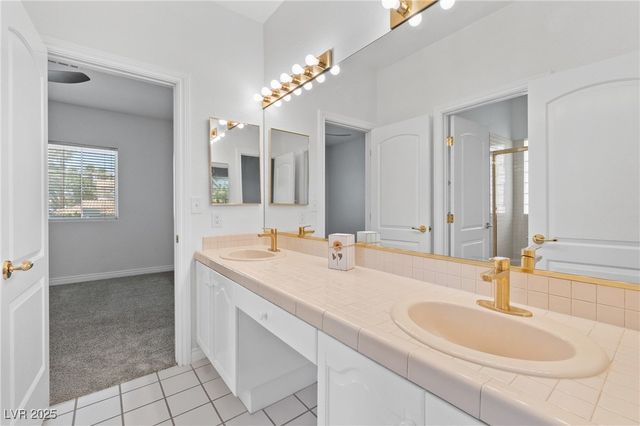 3004 Sun Lake Drive, Las Vegas, NV 89128