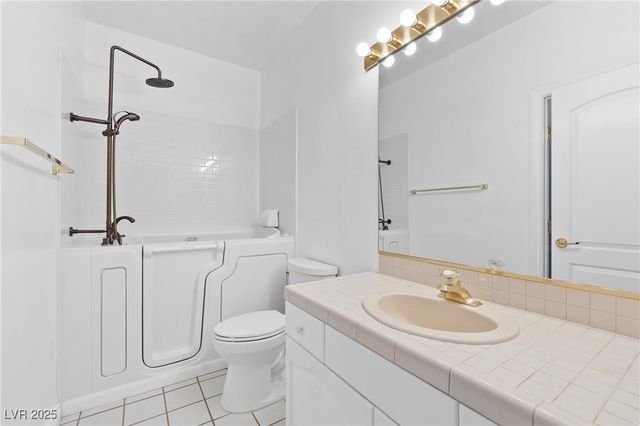 3004 Sun Lake Drive, Las Vegas, NV 89128