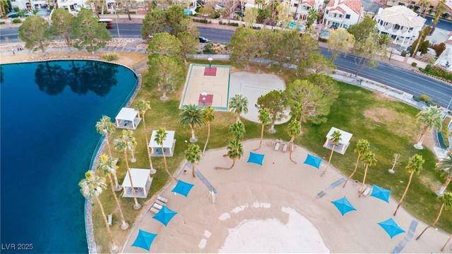 3004 Sun Lake Drive, Las Vegas, NV 89128