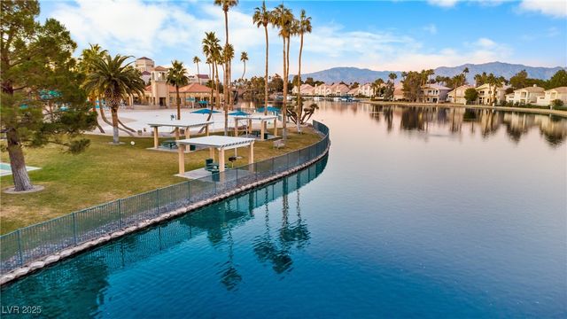 3004 Sun Lake Drive, Las Vegas, NV 89128
