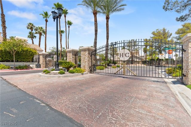 3004 Sun Lake Drive, Las Vegas, NV 89128