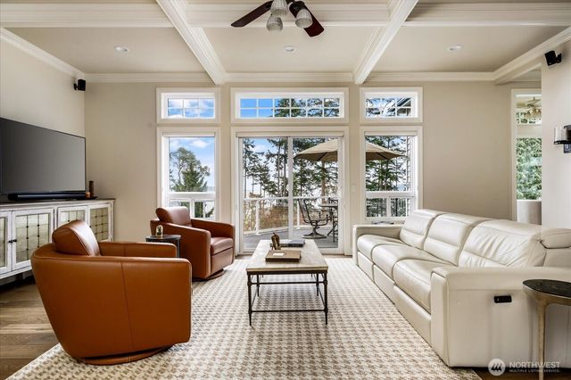 270 Kineth Point Place, Coupeville, WA 98239