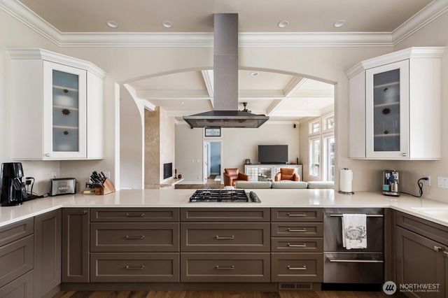 270 Kineth Point Place, Coupeville, WA 98239