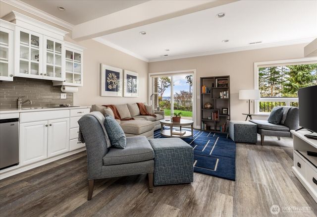 270 Kineth Point Place, Coupeville, WA 98239