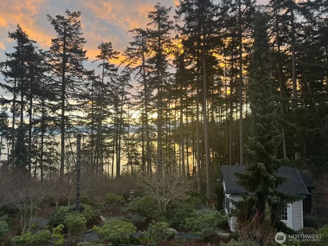 270 Kineth Point Place, Coupeville, WA 98239