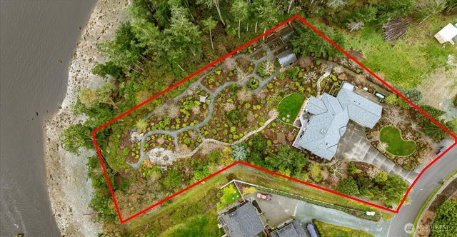 270 Kineth Point Place, Coupeville, WA 98239