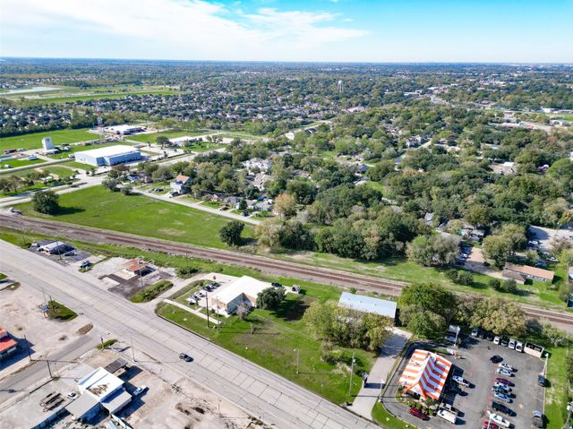 2422-2436 S Main Street, Pearland, TX 77581