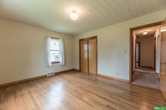 1925 S 47th Street, Omaha, NE 68106