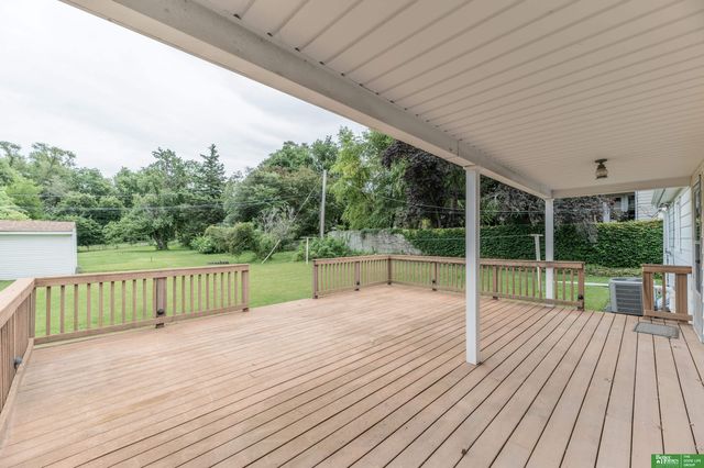 1925 S 47th Street, Omaha, NE 68106