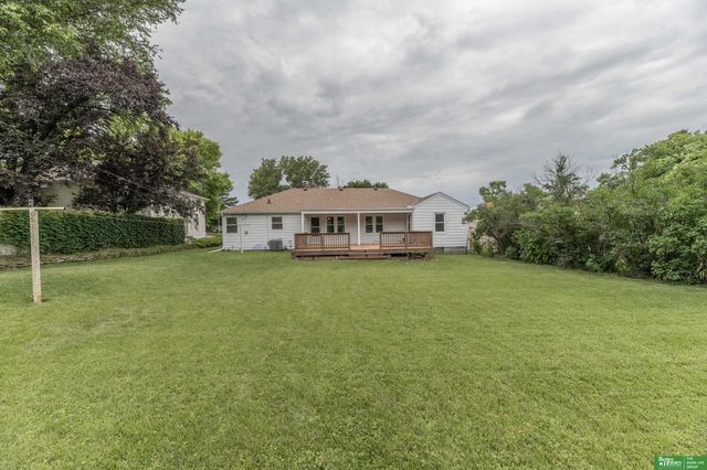 1925 S 47th Street, Omaha, NE 68106