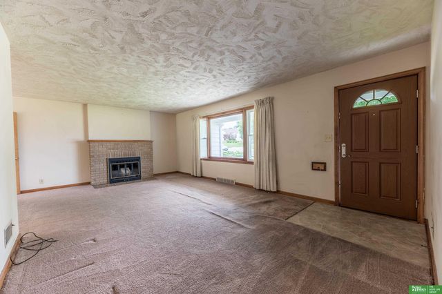1925 S 47th Street, Omaha, NE 68106