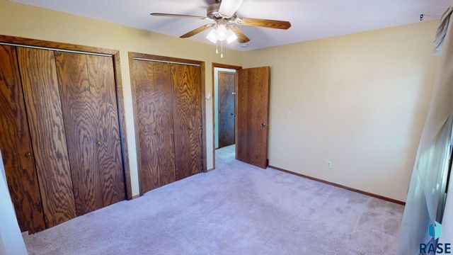 5605 W Missouri St Street, Sioux Falls, SD 57106