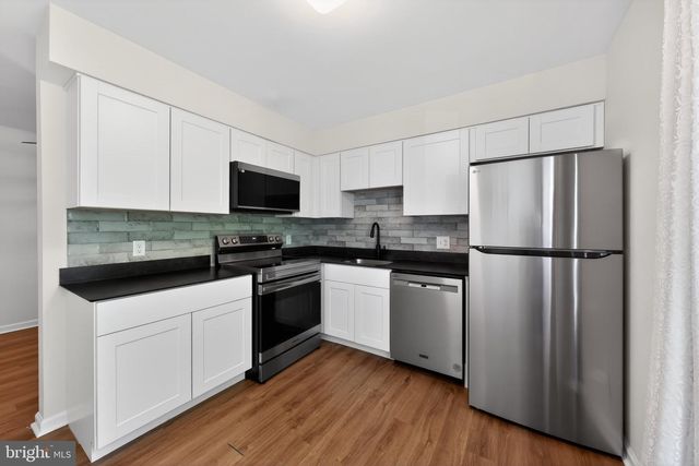 45 MARLBOROUGH CT, New Castle, DE 19720