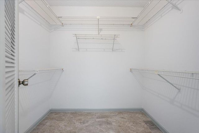 2216 Amesbury Court, Wellington, FL 33414