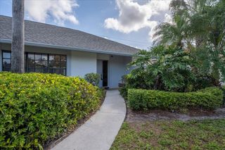 2216 Amesbury Court, Wellington, FL 33414