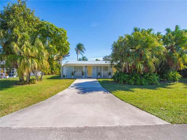 1520 4th Avenue, Vero Beach, FL 32960
