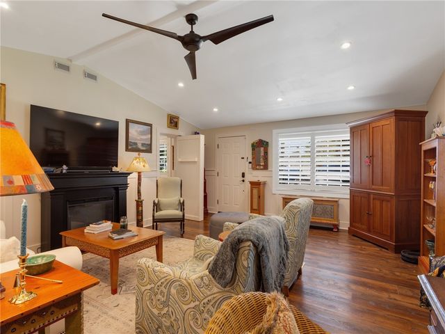 1520 4th Avenue, Vero Beach, FL 32960