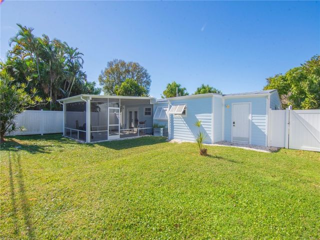 1520 4th Avenue, Vero Beach, FL 32960