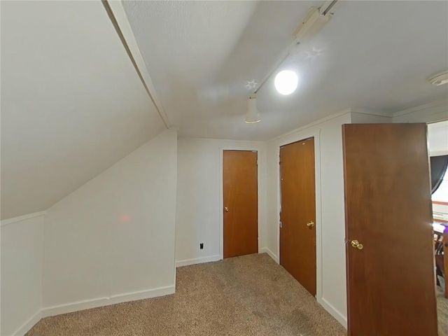 2328 Goff Avenue, St Joseph, MO 64505