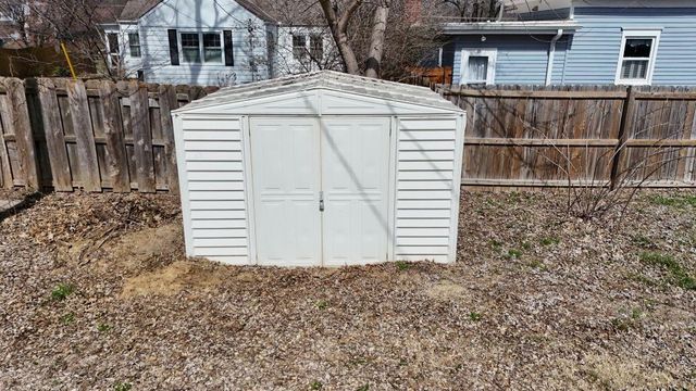 2328 Goff Avenue, St Joseph, MO 64505