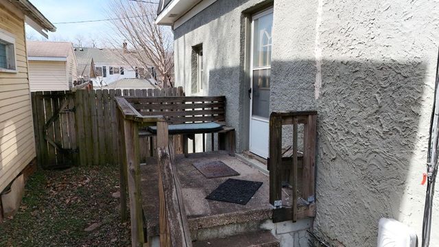 2328 Goff Avenue, St Joseph, MO 64505