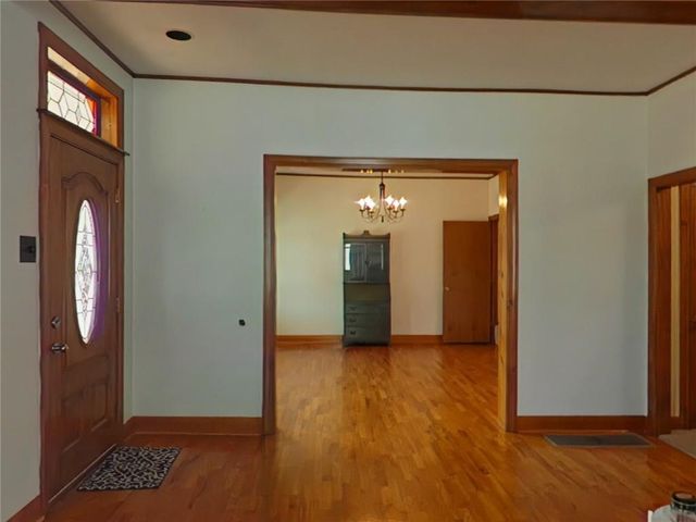 2328 Goff Avenue, St Joseph, MO 64505